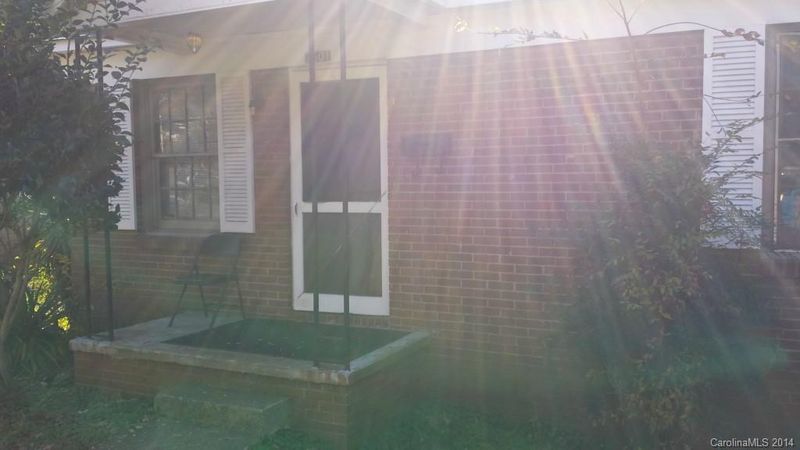 2601 Remington St, Charlotte, NC 28216