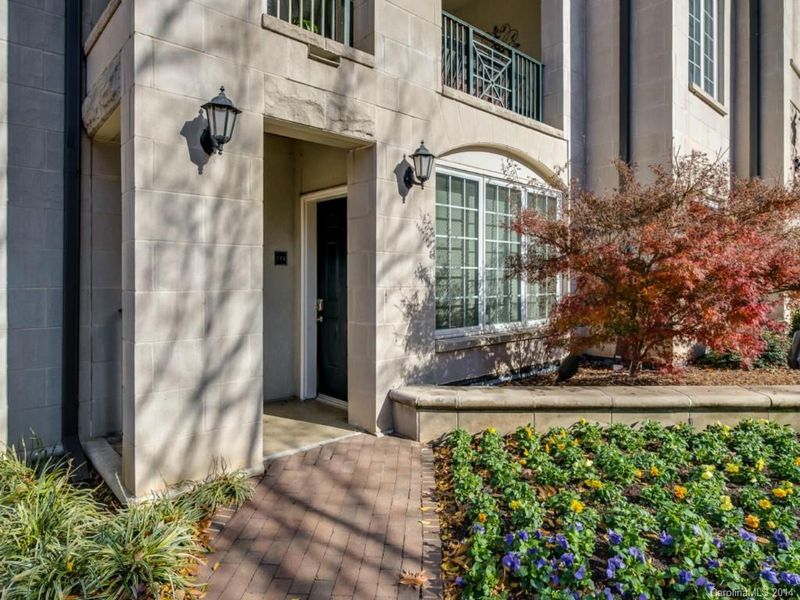 300 5th St #113, Charlotte, NC 28202