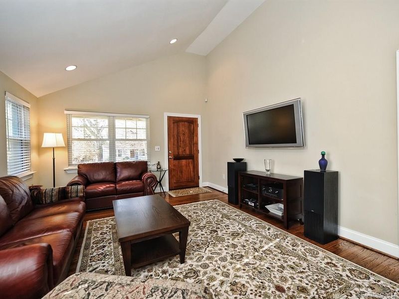 1728 Club Rd, Charlotte, NC 28205