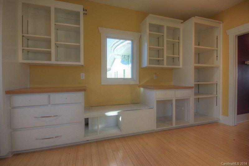 7390 Gabriel St, Sherrills Ford, NC 28673