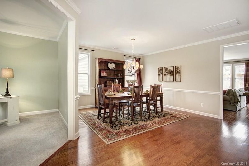 2004 Shalford Ln, Matthews, NC 28104