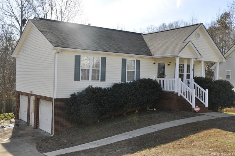 117 Arbor Ridge Rd, Mount Holly, NC 28120