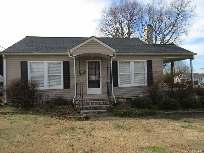 806 Boyd St, Maiden, NC 28650