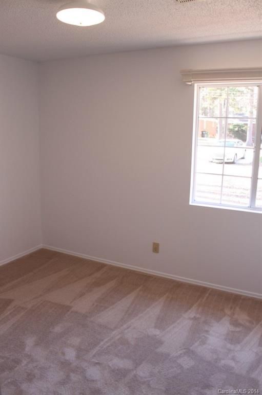 2425 Finchley Dr, Charlotte, NC 28215
