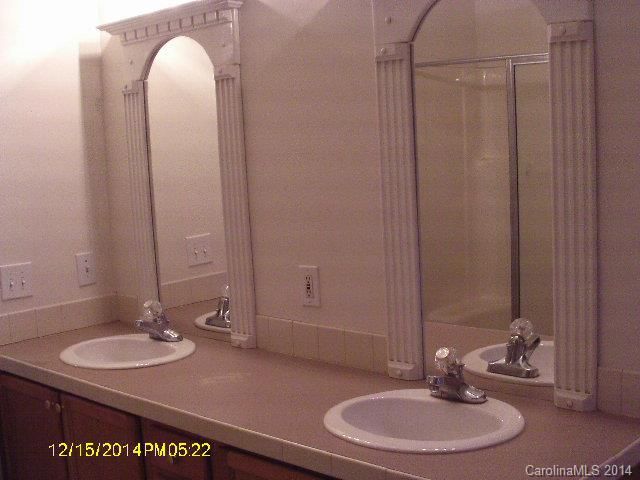 9534 Anne Taylor Rd, York, SC 29745