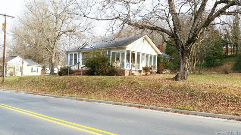 906 West A St, Kannapolis, NC 28081