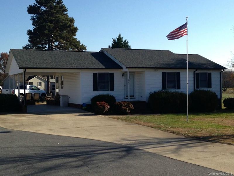 1982 Cansler Rd, Vale, NC 28168