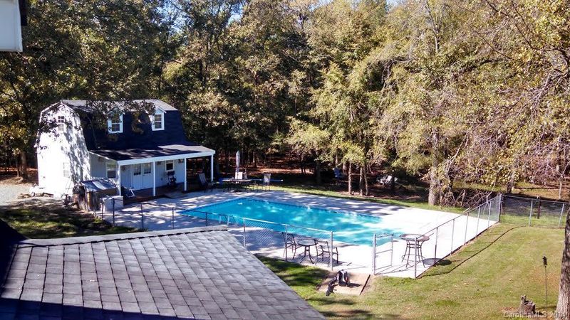 2801 Miranda Rd, Charlotte, NC 28216