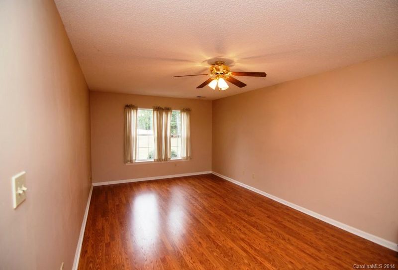 3651 Dellingdowns Dr, Denver, NC 28037