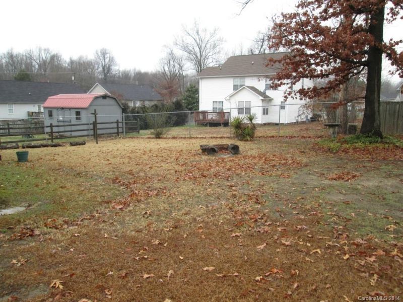 1905 Central Dr, Kannapolis, NC 28083
