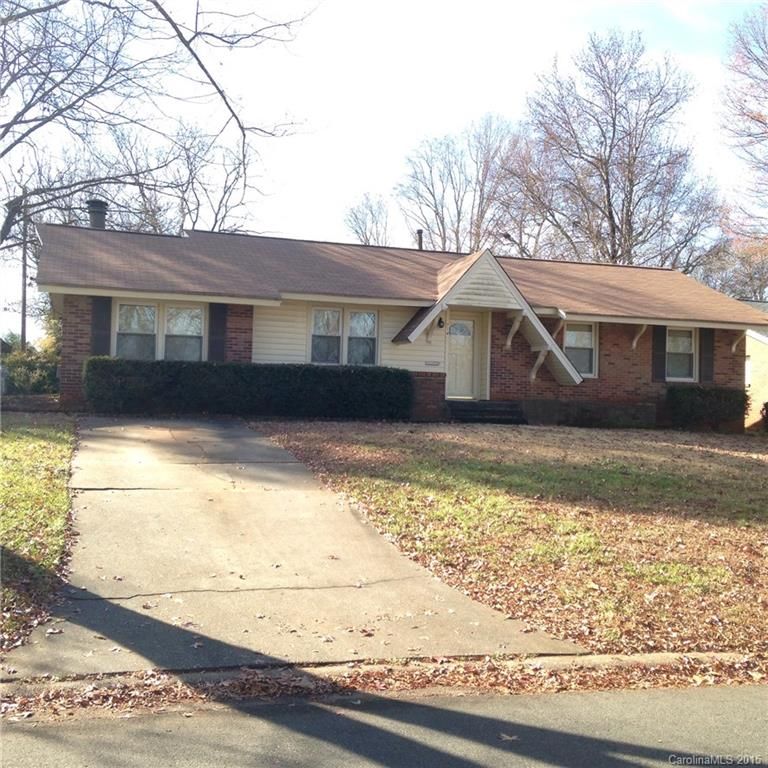 714 Cooper Dr, Charlotte, NC 28210