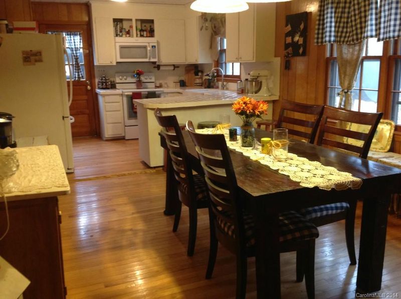 702 Craig St #1-4, Cherryville, NC 28021