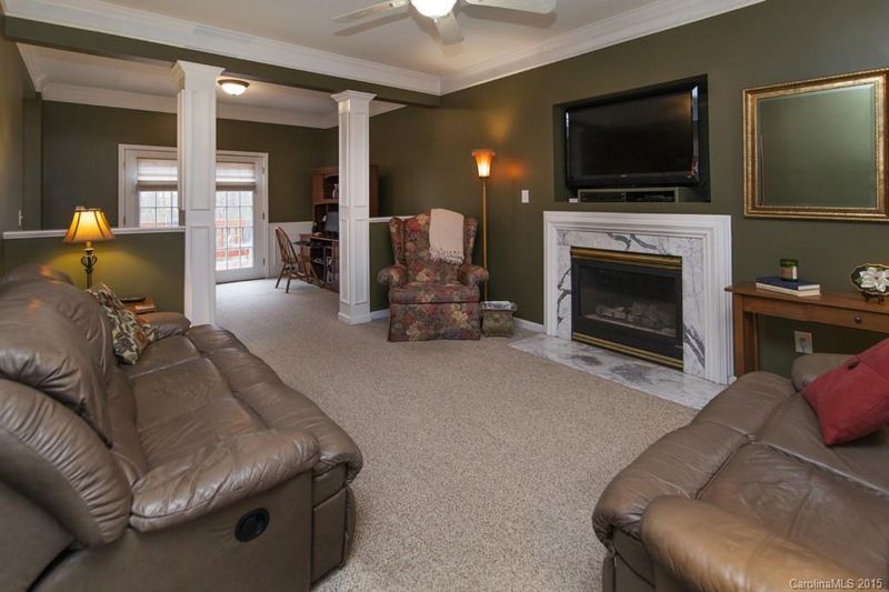 135 Drawbridge Ct, Mooresville, NC 28117