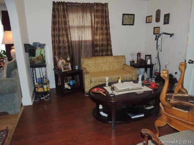 5743 Old Mt Holly Rd, Charlotte, NC 28208