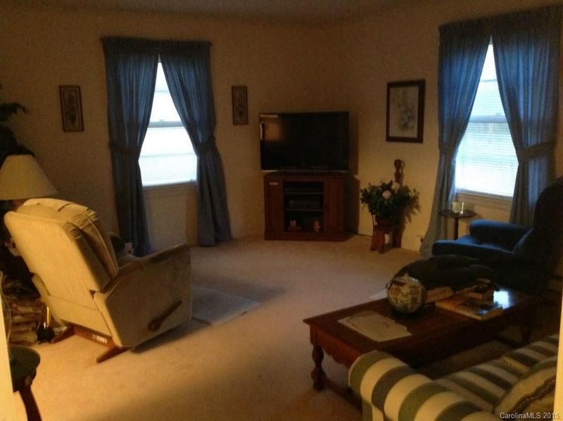 761 Aderholdt Rd, Lincolnton, NC 28092