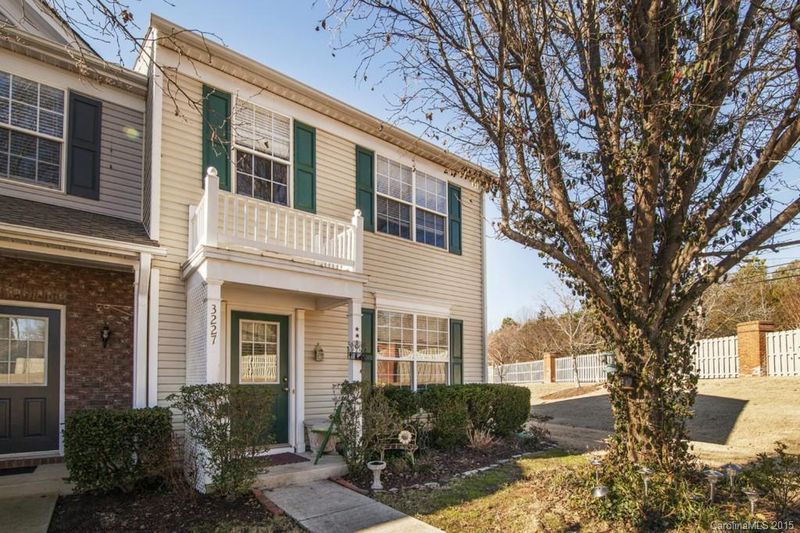 3227 Mannington Dr #19f, Charlotte, NC 28270