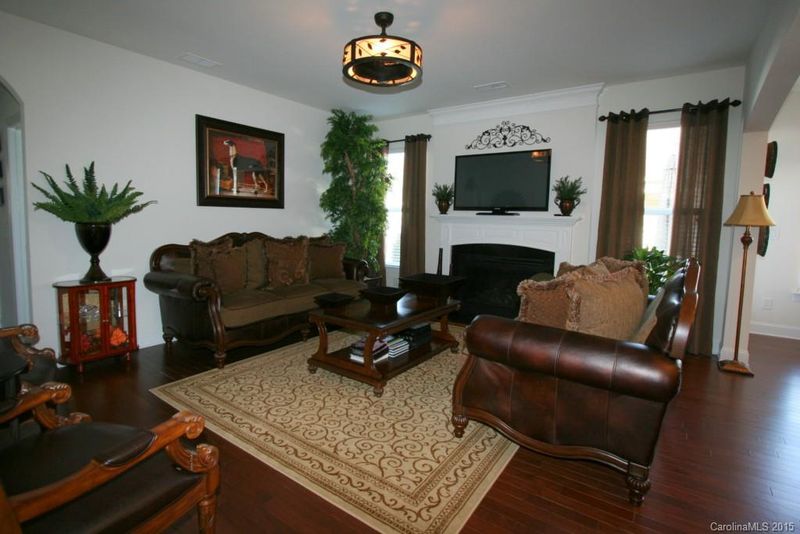 1009 Equipoise Dr, Indian Trail, NC 28079