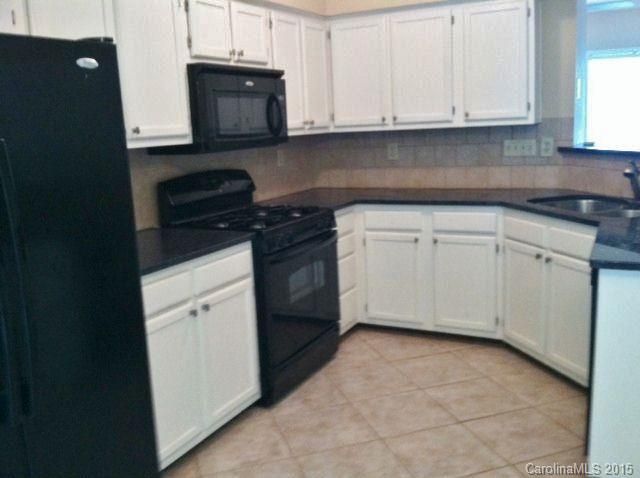 12424 Agate Ln, Pineville, NC 28134