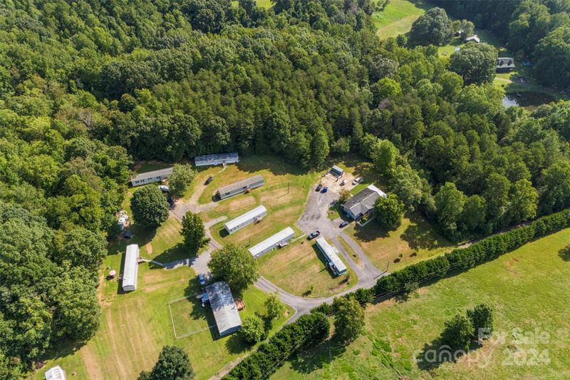1148 Wagon Wheel Rd, Hickory, NC 28602
