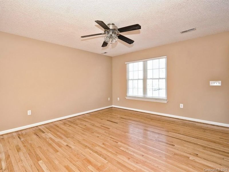 1121 S Walnut St, Kannapolis, NC 28081