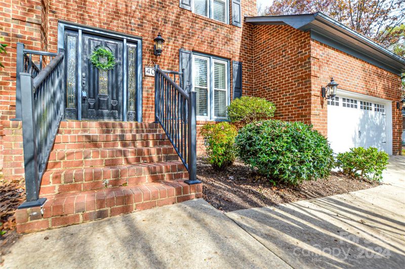 408 Brenwyck Ct, Matthews, NC 28105