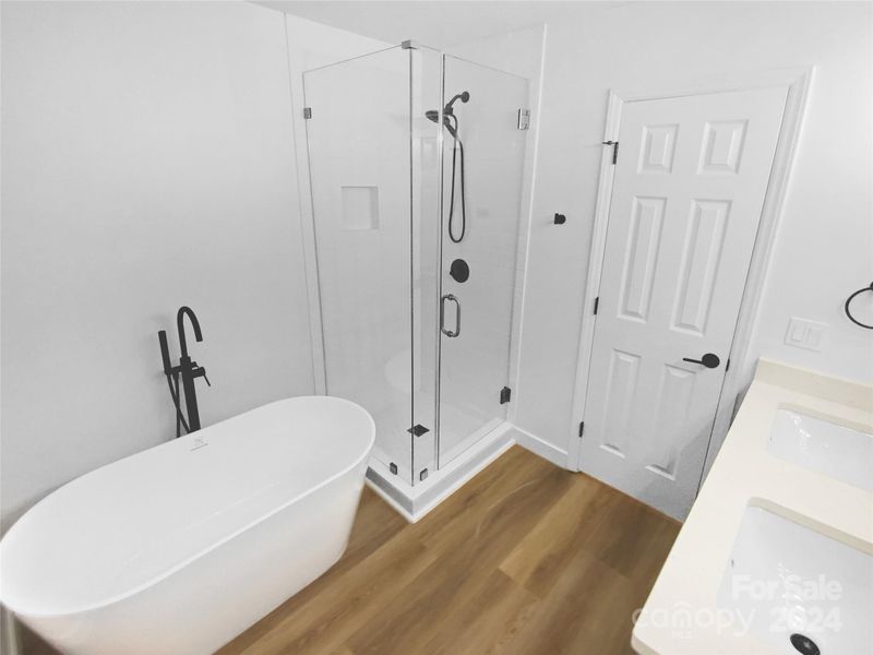 4826 Carnbrook Pl, Charlotte, NC 28212