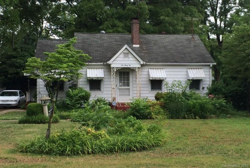 632 Marsh Rd, Charlotte, NC 28209