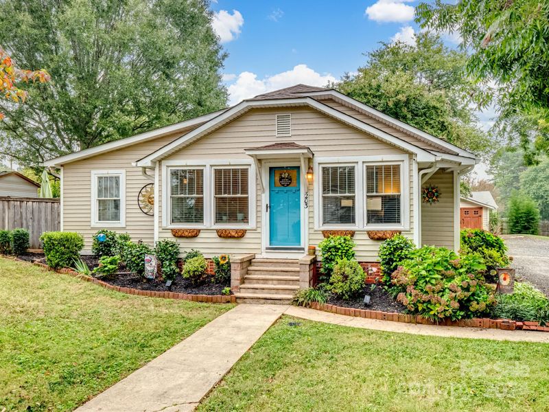 203 Coley St, Kannapolis, NC 28083