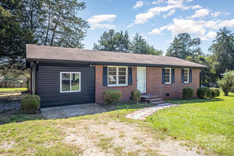 614 Maple St, Chester, SC 29706