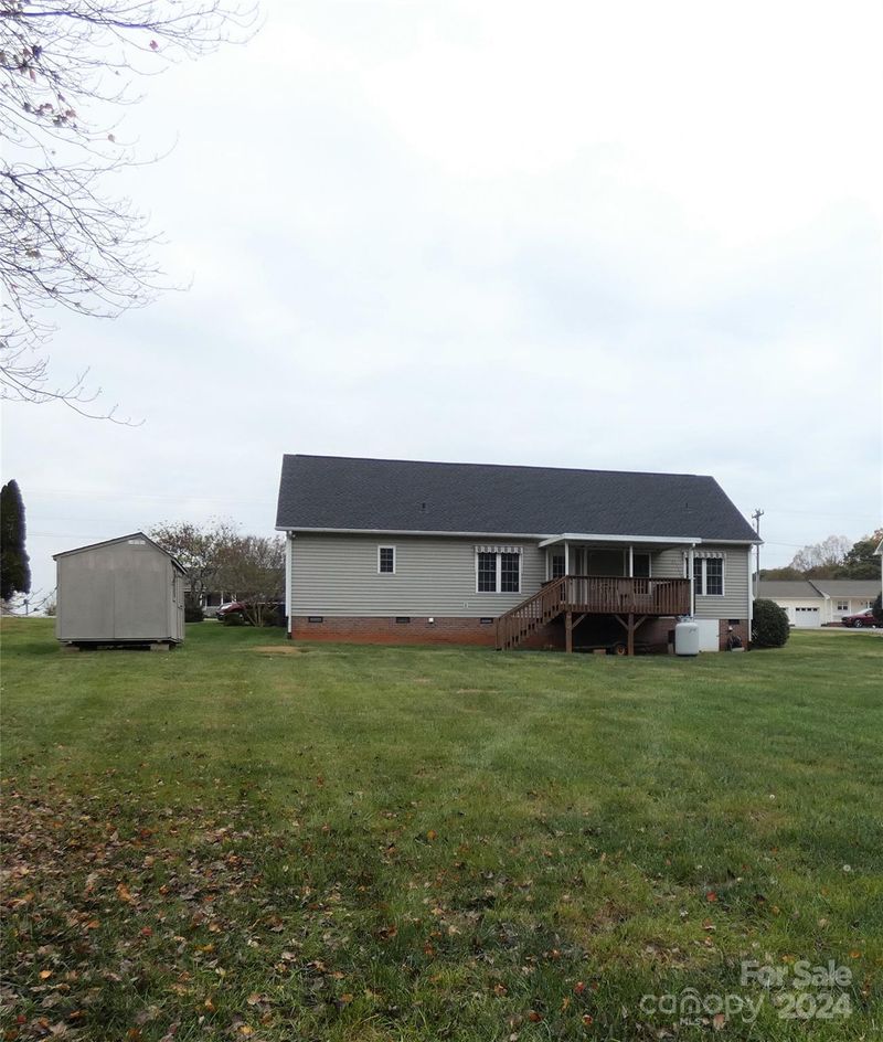 3803 River Rd, Hickory, NC 28602