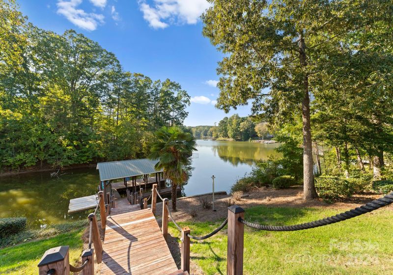 4145 Cindy Ln, Denver, NC 28037