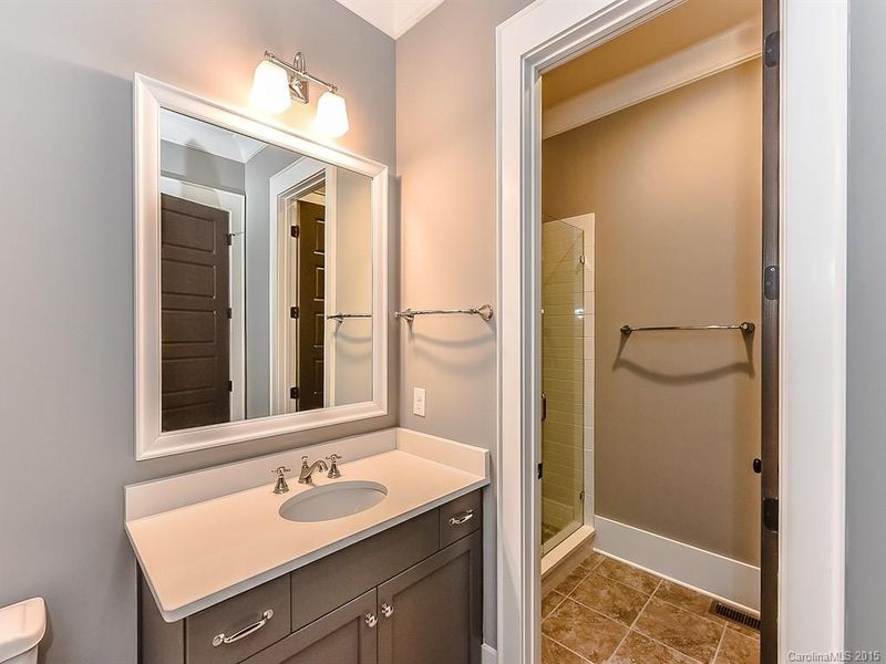 524 Hillside Ave, Charlotte, NC 28209