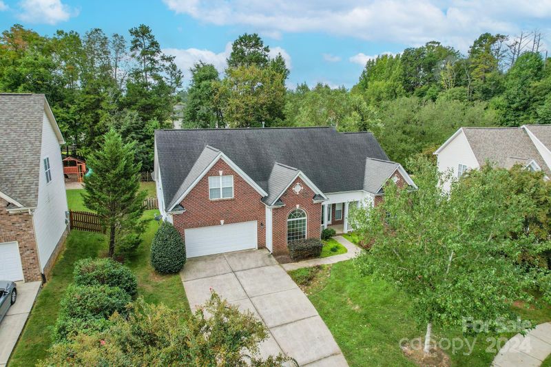 11909 Connie Ct, Matthews, NC 28105