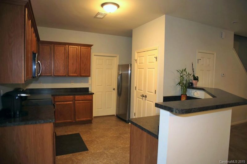 3837 Fircrest Dr, Charlotte, NC 28217