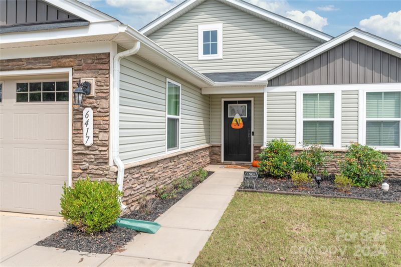 6417 Brawley Ann Dr, Charlotte, NC 28215