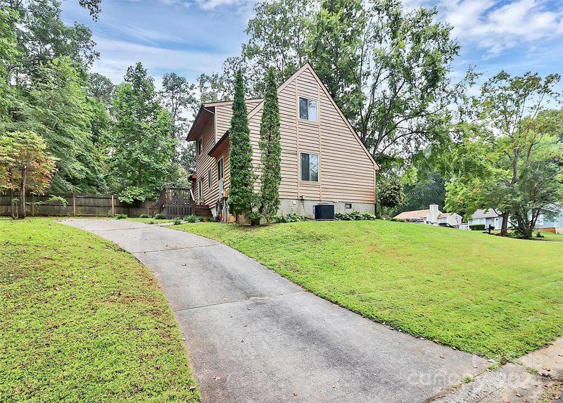 6501 Piney Path Rd, Charlotte, NC 28212