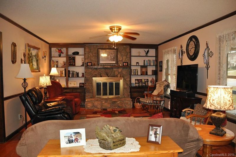 120 Vermont Dr, Stanley, NC 28164