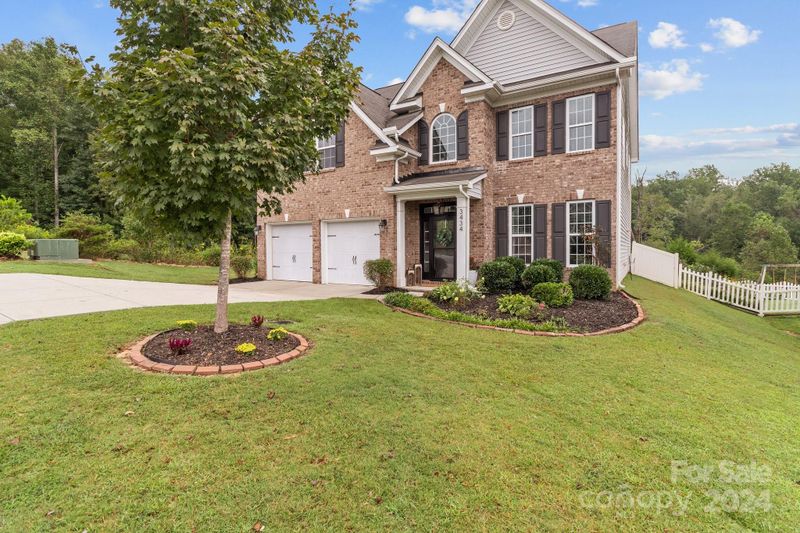 3434 Streamside Dr, Davidson, NC 28036