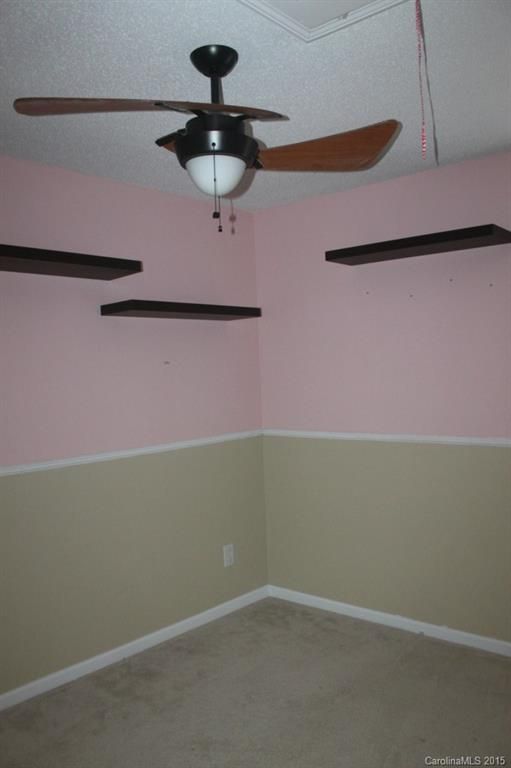 1839 Summit Ridge Ln, Kannapolis, NC 28083
