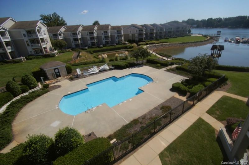 1027 Southwest Dr #27, Davidson, NC 28036