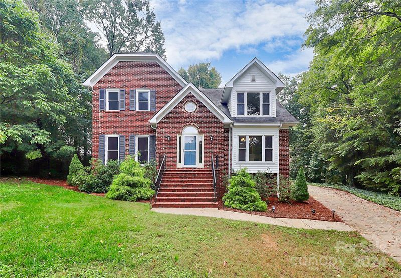 1404 Yerton Ct, Charlotte, NC 28213