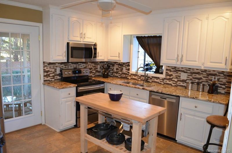 5710 Saint James Ln, York, SC 29745