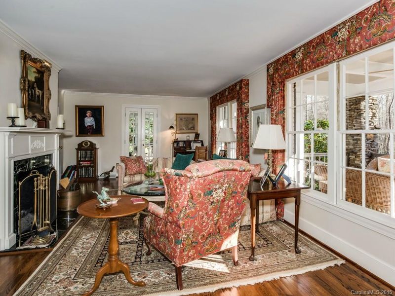 4609 Country Ln, Charlotte, NC 28270
