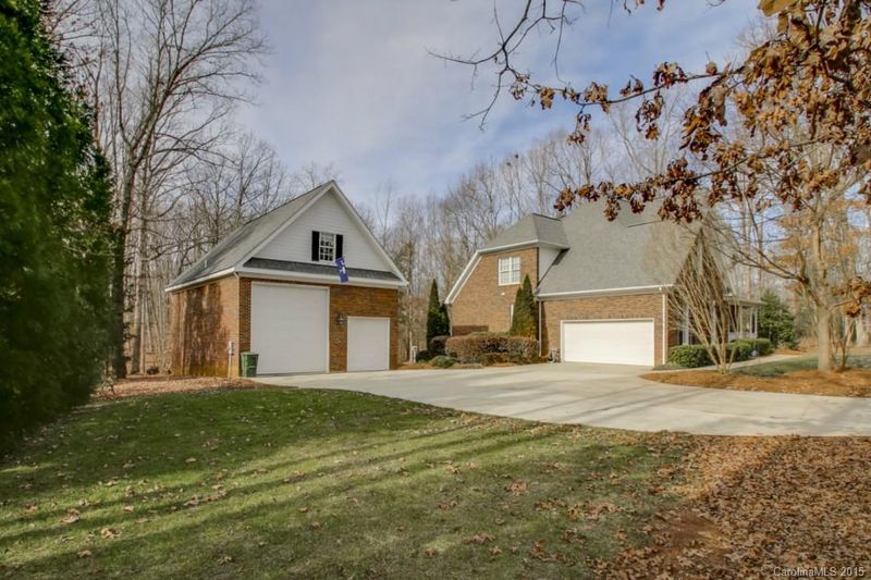 308 Brigadier Dr, Clover, SC 29710