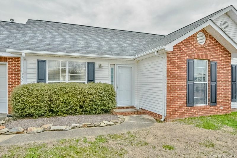 1006 Ridgefield Cir, Indian Trail, NC 28079