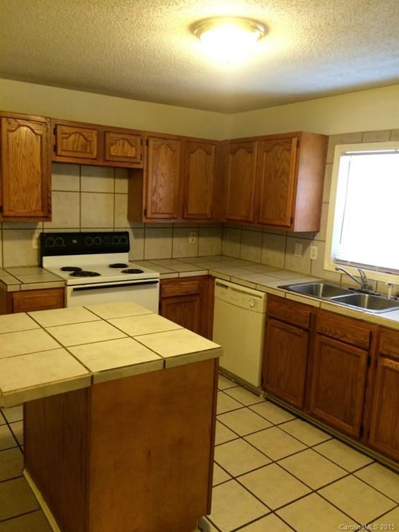 501 Nelson Ave, Charlotte, NC 28216
