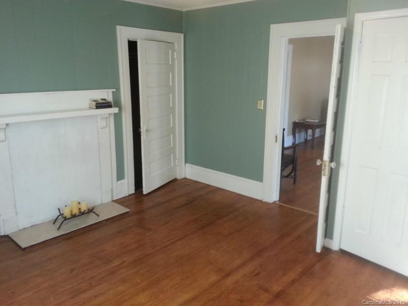 421 Willow St S #1, Gastonia, NC 28054