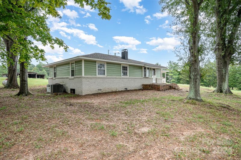 3869 Randleman Rd, Iron Station, NC 28080