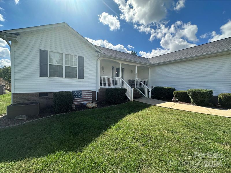 114 E Dundee Ct, Statesville, NC 28625