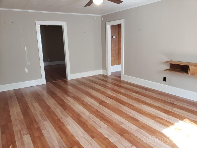 142 Alsace St, Mount Holly, NC 28120
